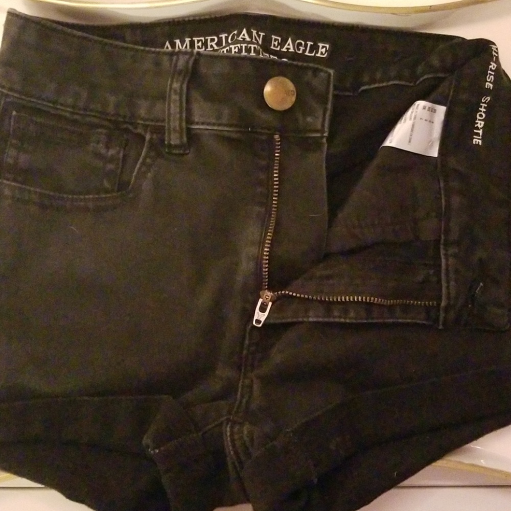 American eagle black shorts